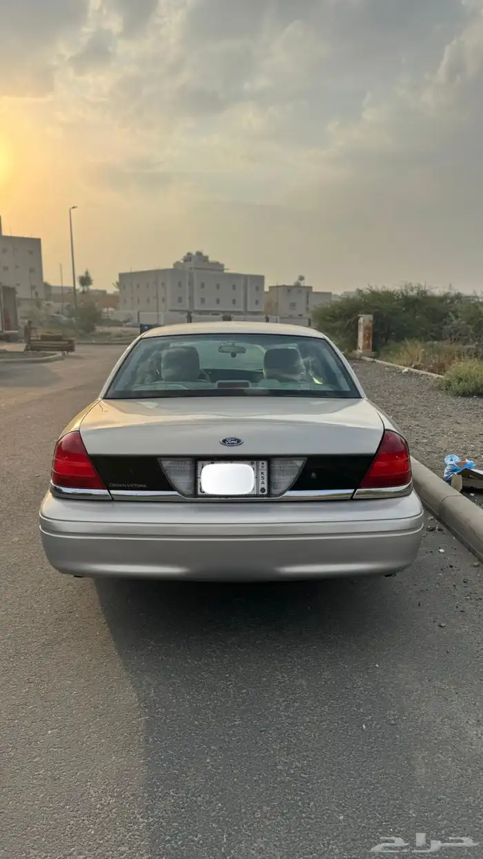 فورد فكتوريا 2011 سعودي 3