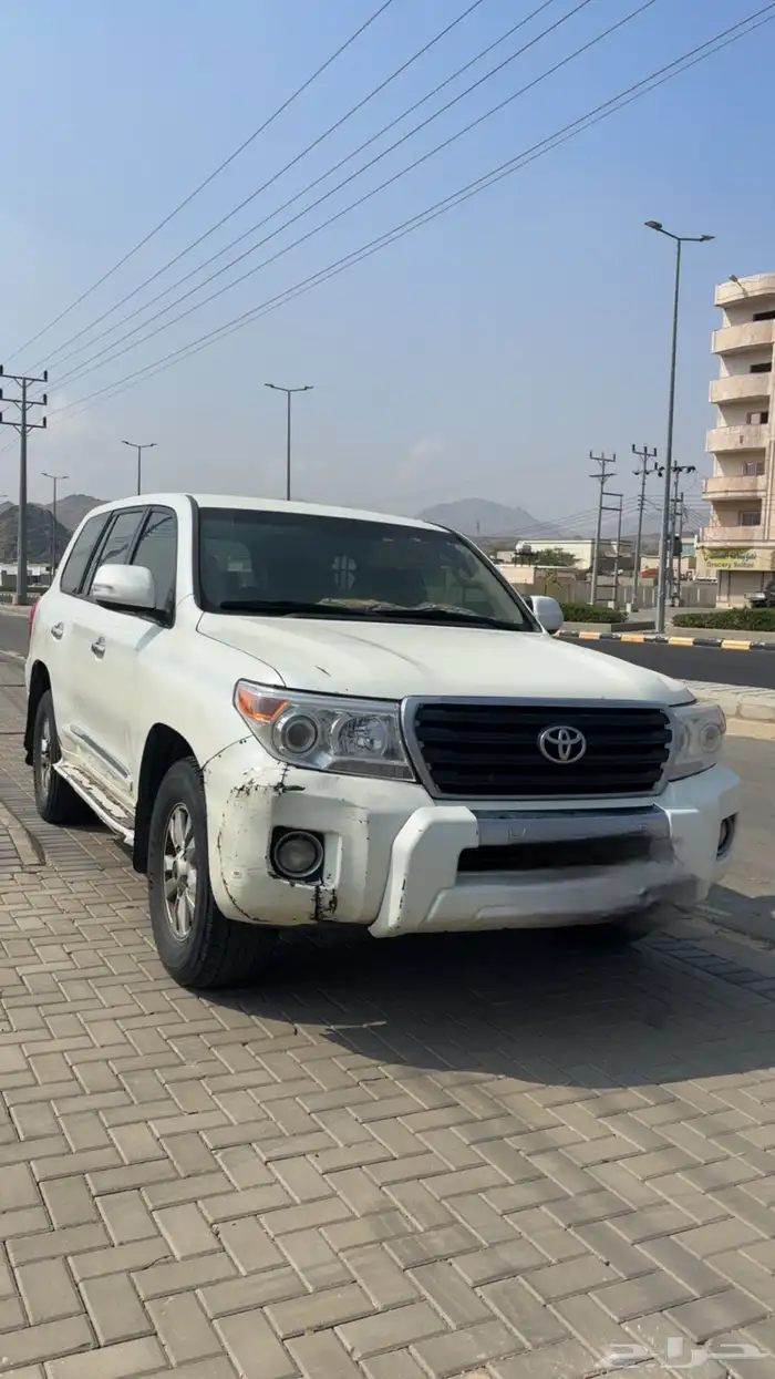 جيب لاندكروزر 4