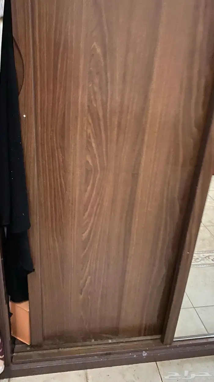 دولاب للبيع 3