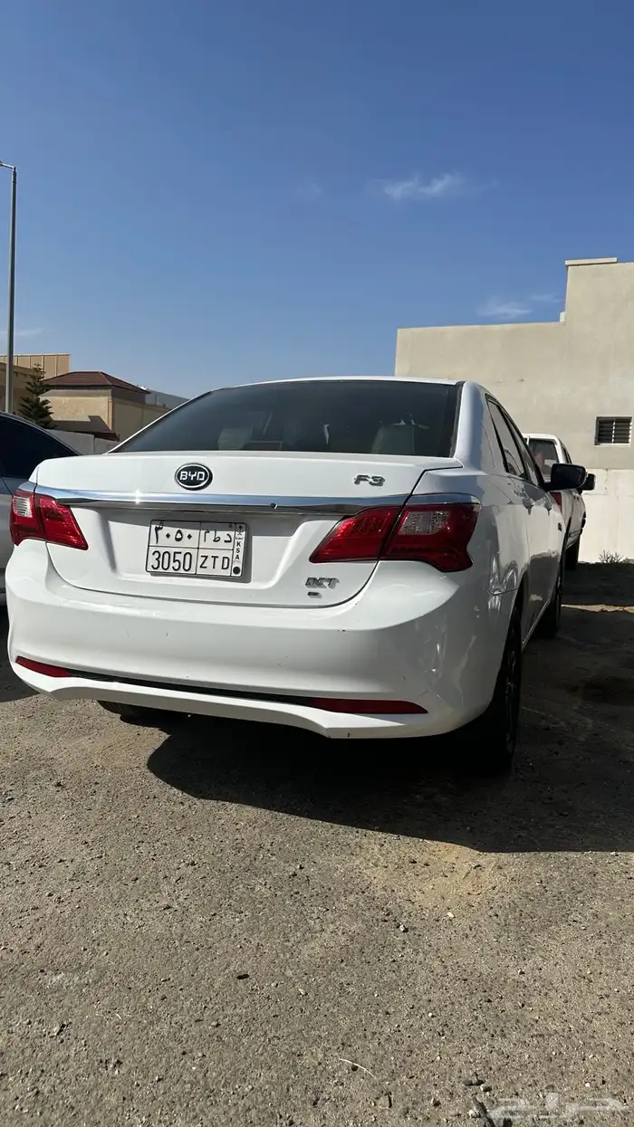 سياره f3 من BYD للبيع 3