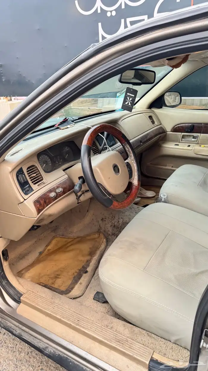 فورد 2006 ماركيز 6