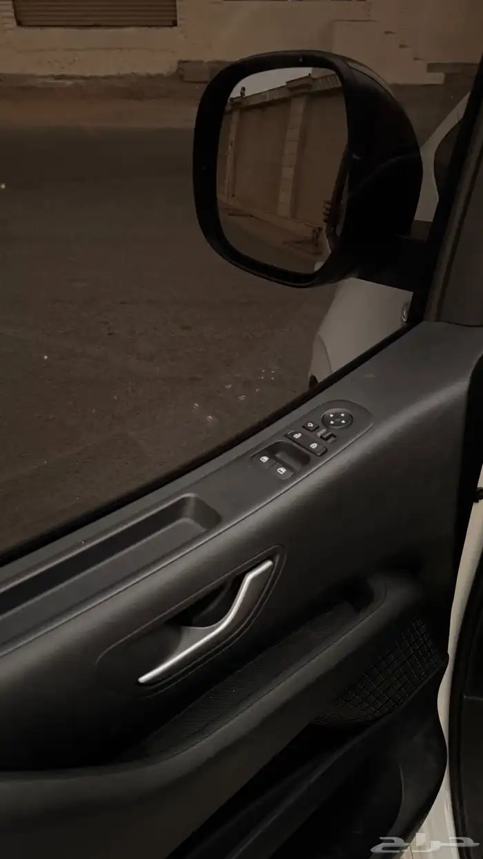 هونداي ستاريا 2022 ( ديزل ) فإن بضاعة 3