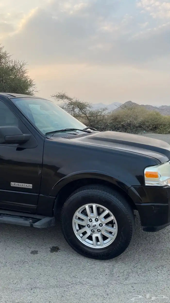 اكسبديشن 2008 دبل قصير 9