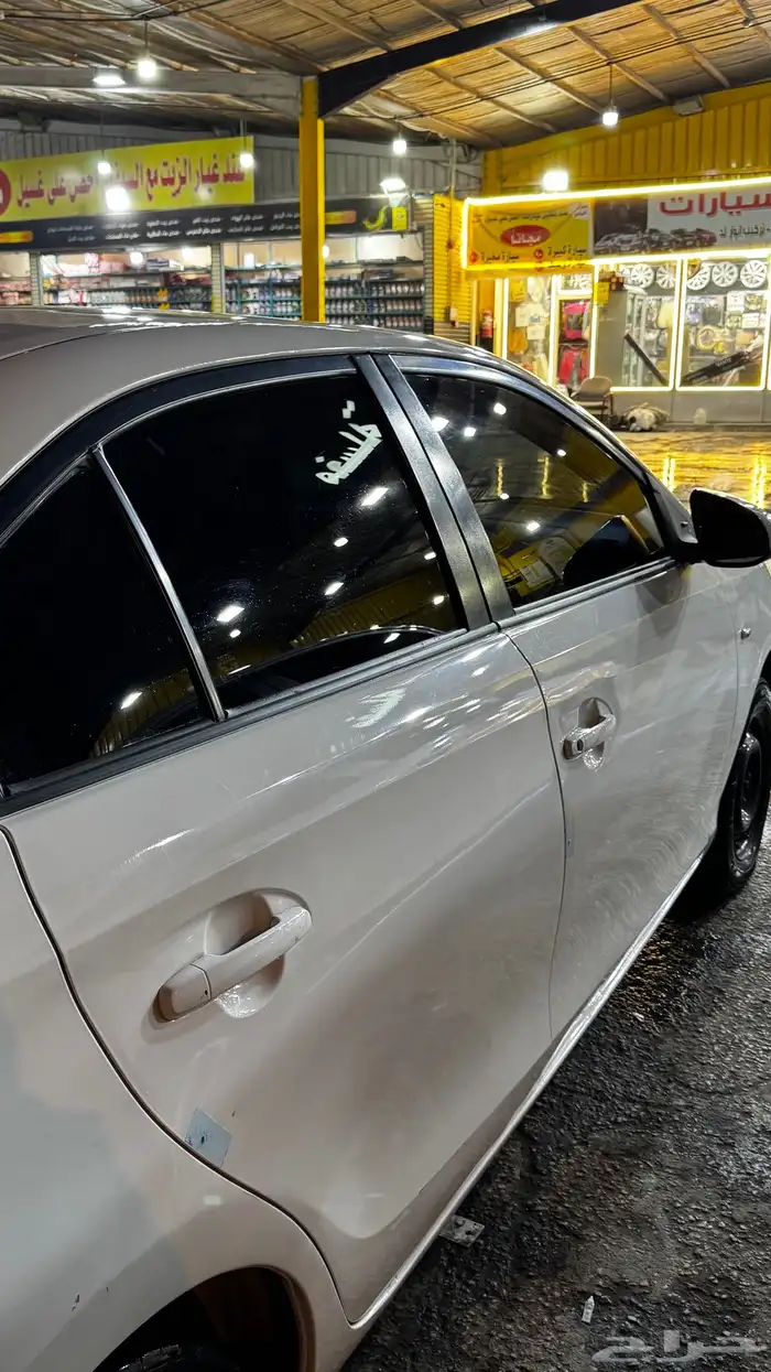 تويوتا يارس 2015 14