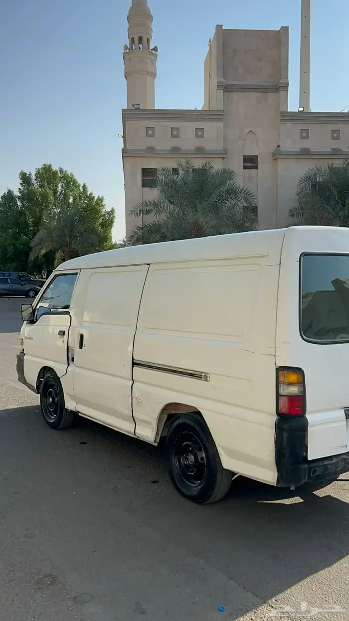 باص ميسوبيشي بضاعة 3