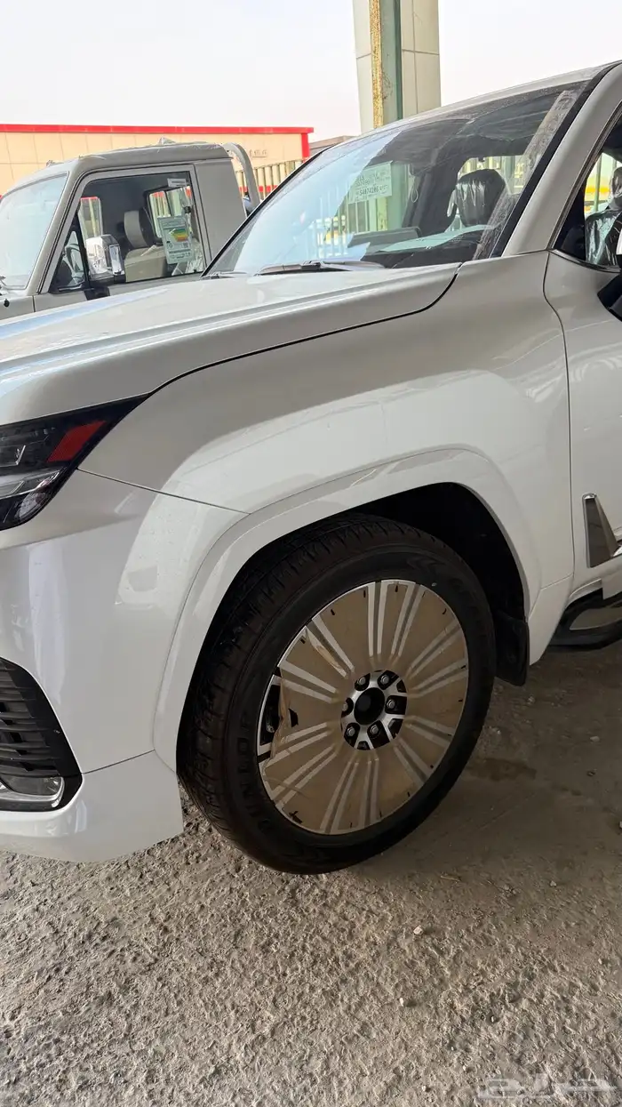 للبيع لكزس 2025 BB LX600 خليجي 5