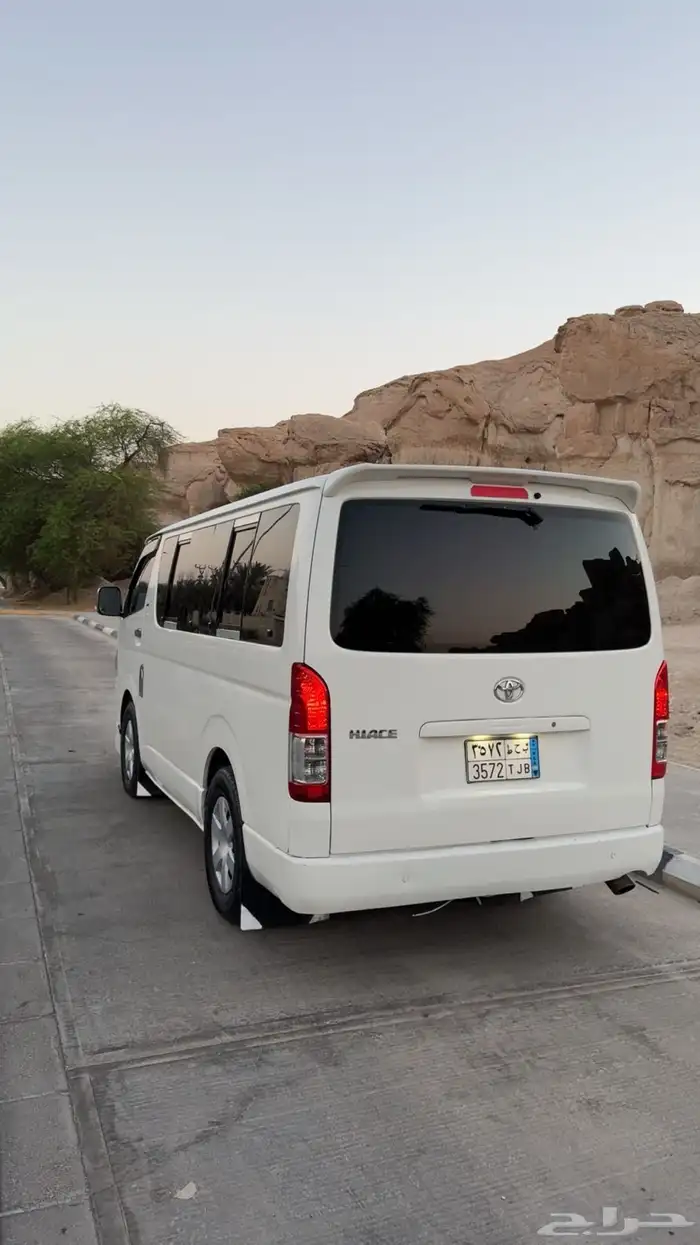 باص تيوتا للإيجار سنوي او شهري 1