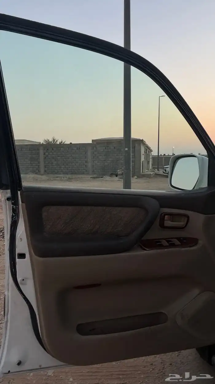 جيب جكسار 2001. تم البيع 10