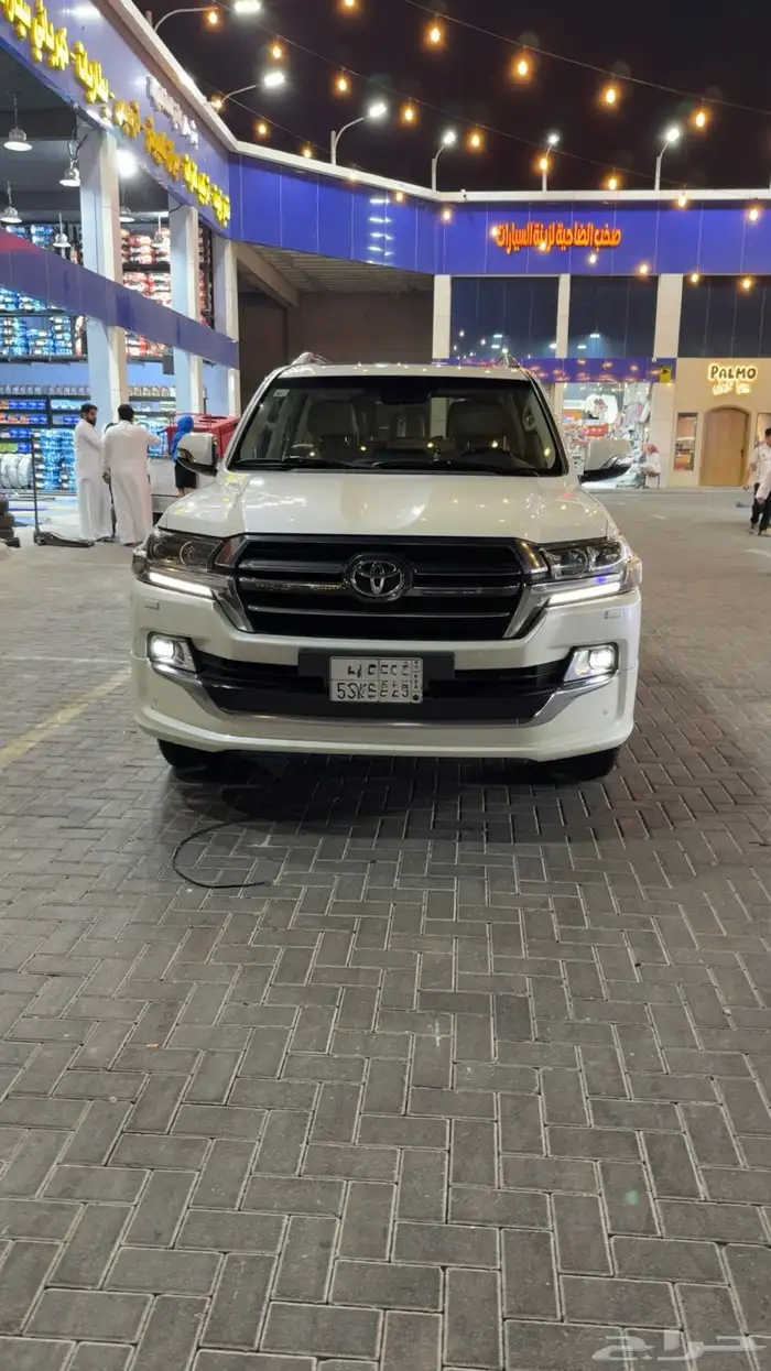 لاند كروزر 2020 قراند تورنق للبيع 1