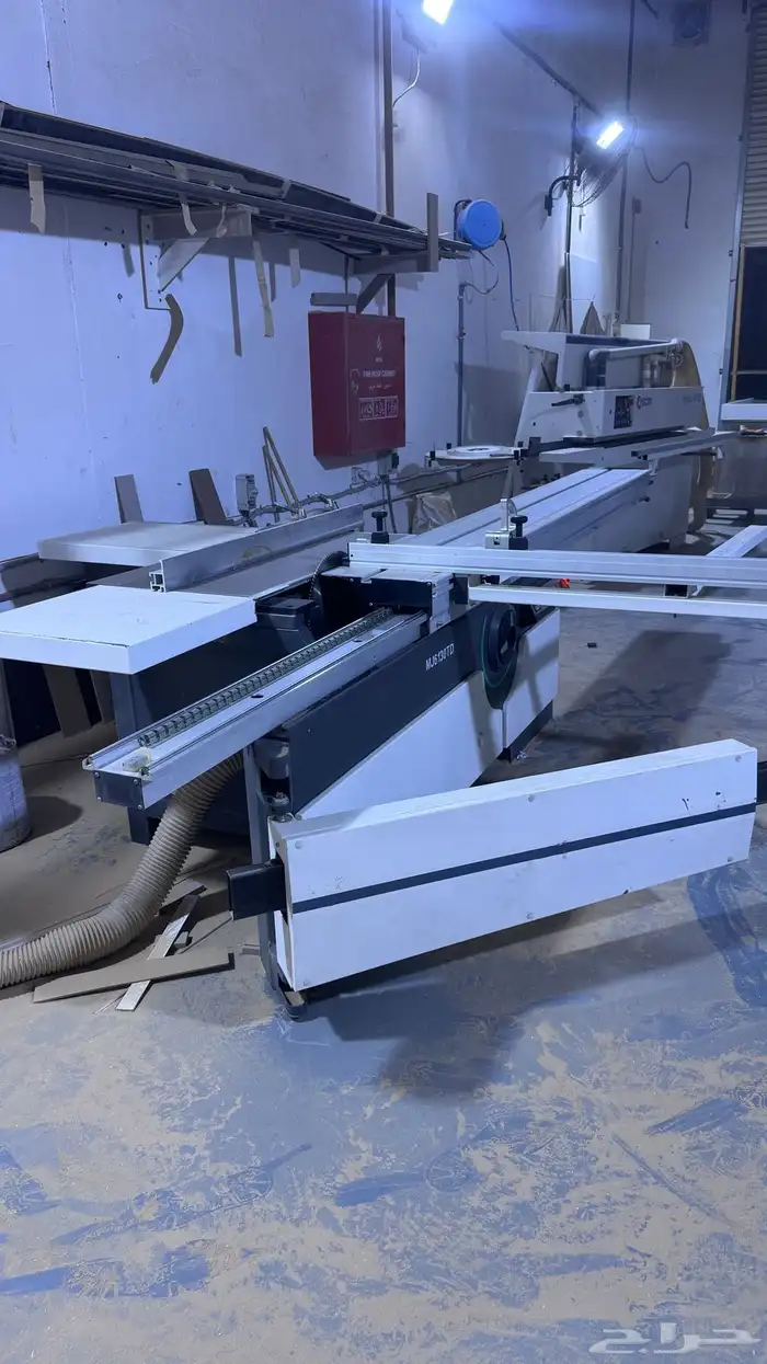 مكاين نجارة للبيع مكينة شريط وصينيه وجامعة غبار ومنشف 1