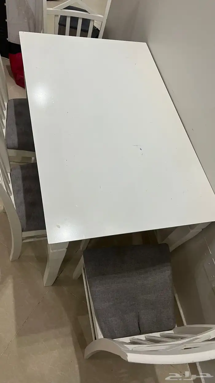 طاوله للبيع 0