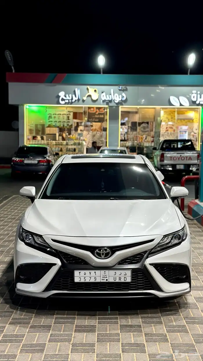 كامري 2022 فل كامل SE V6 وكالة بنزين 0