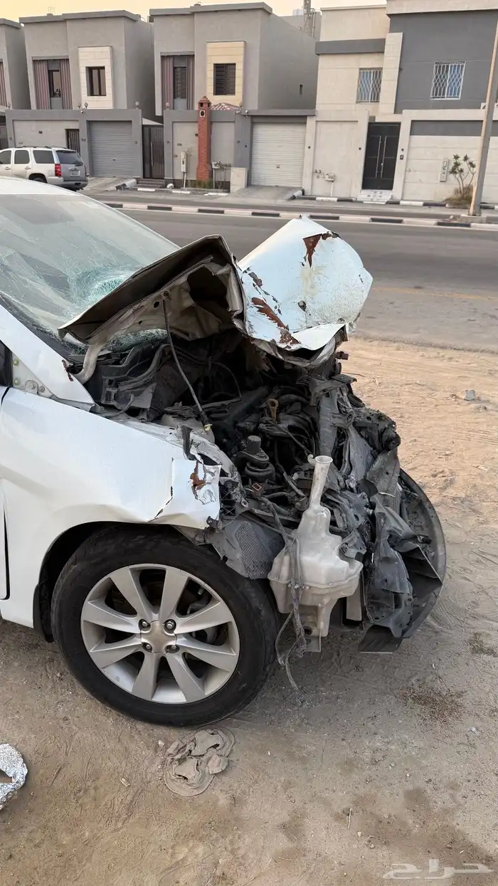 للبيع اكسنت 2013 مصدومه 2