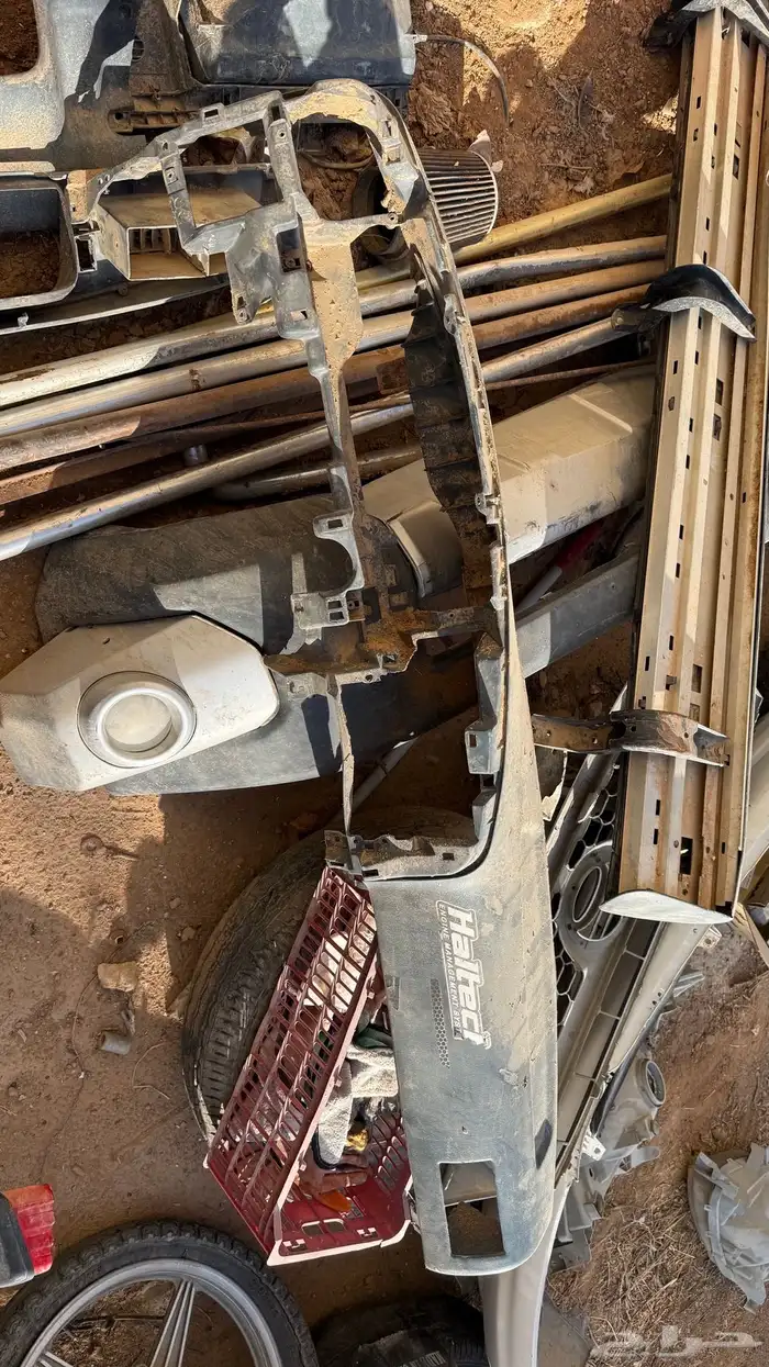 عفش هايلكس موديل 2011 و 1995 8