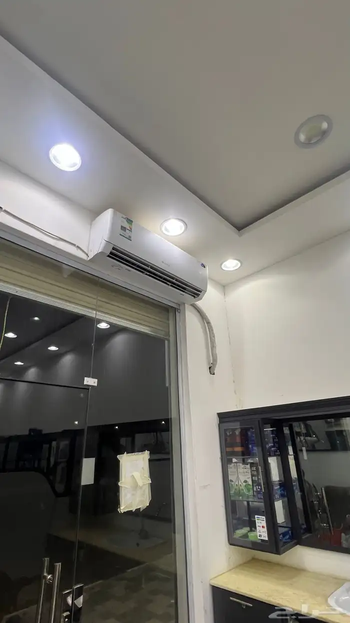 اغراض حلاق للبيع الموقع شرورة 1