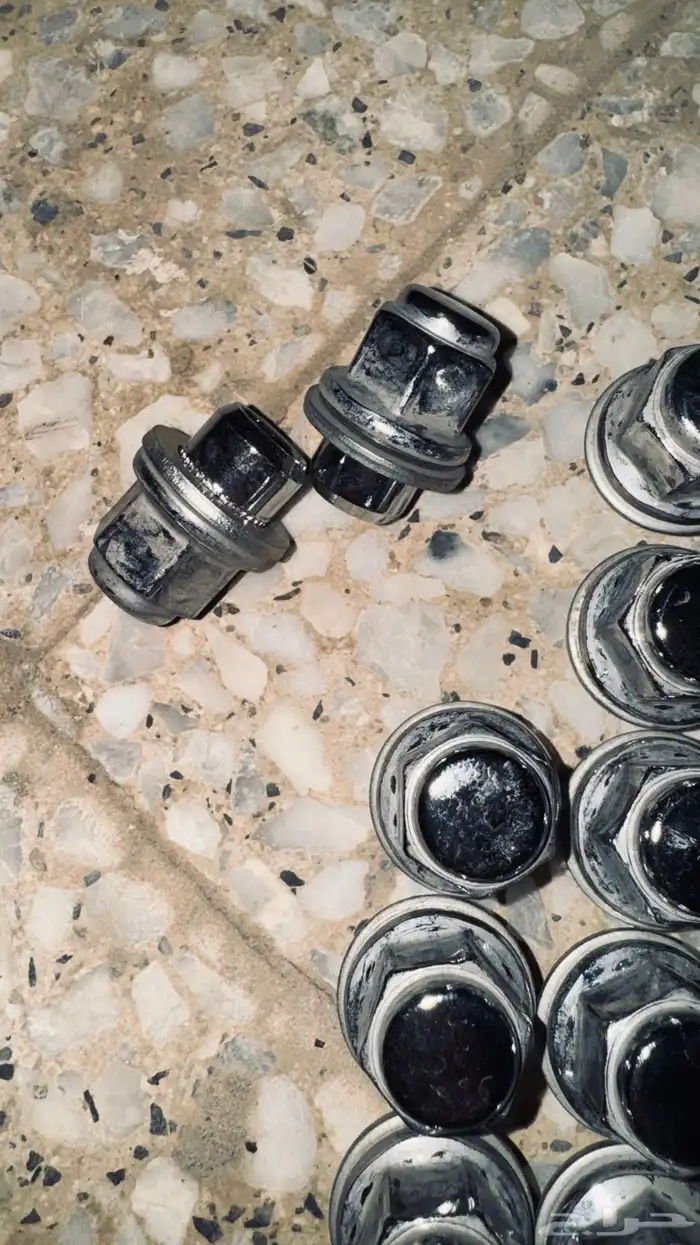 طقم صواميل كامري و حساسات كفرات 5