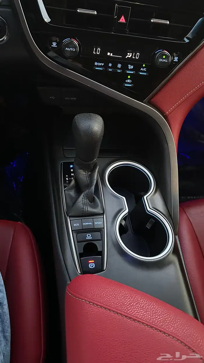 كامري 2022 فل كامل SE V6 وكالة بنزين 29