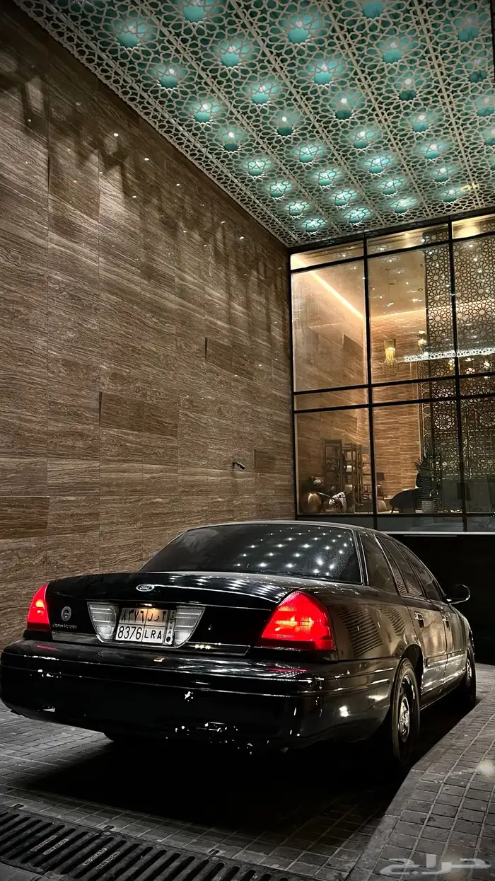 فورد كراون فكتوريا بوليسي فيدرالي 18