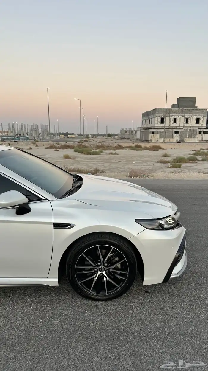 كامري 2022 فل كامل SE V6 وكالة بنزين 6