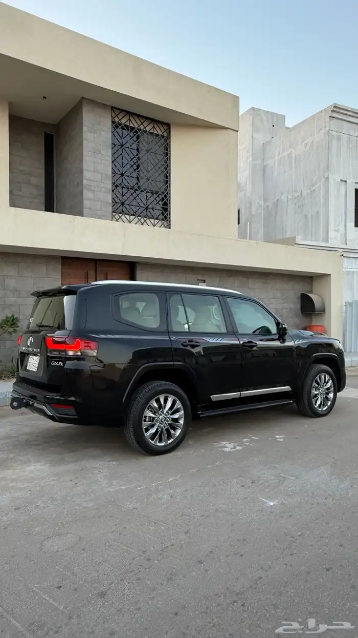 جكسار سعودي 2023 اسود 6