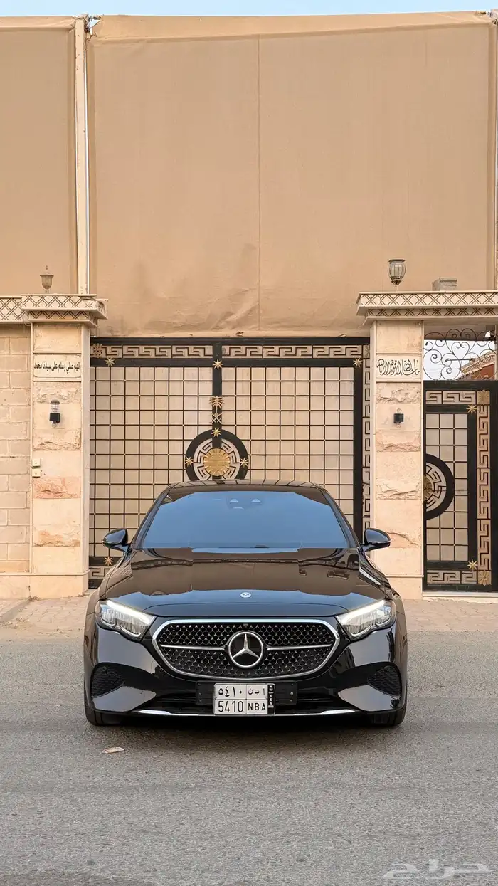 مرسيدس E200 2025 شبه اصفار 2