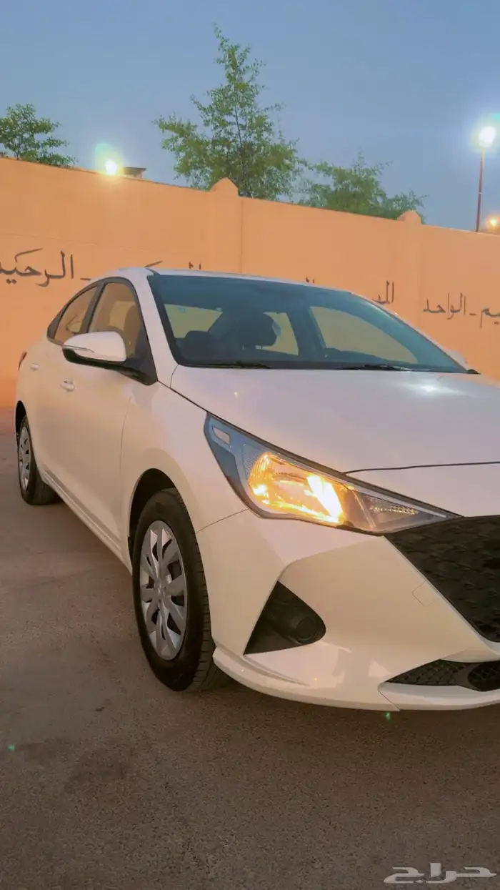 للبيع هيونداي اكسنت 2023 1.6 2