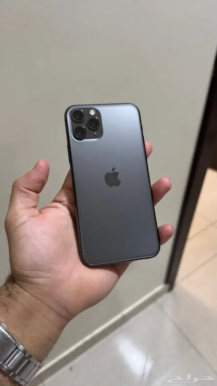 ايفون 11برو 256 قيقا 5