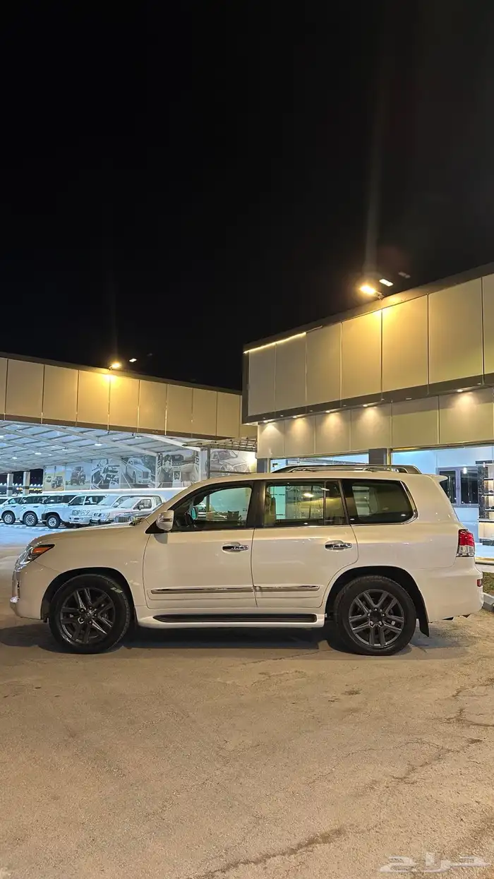 لكزس 2013 تم البيع 4