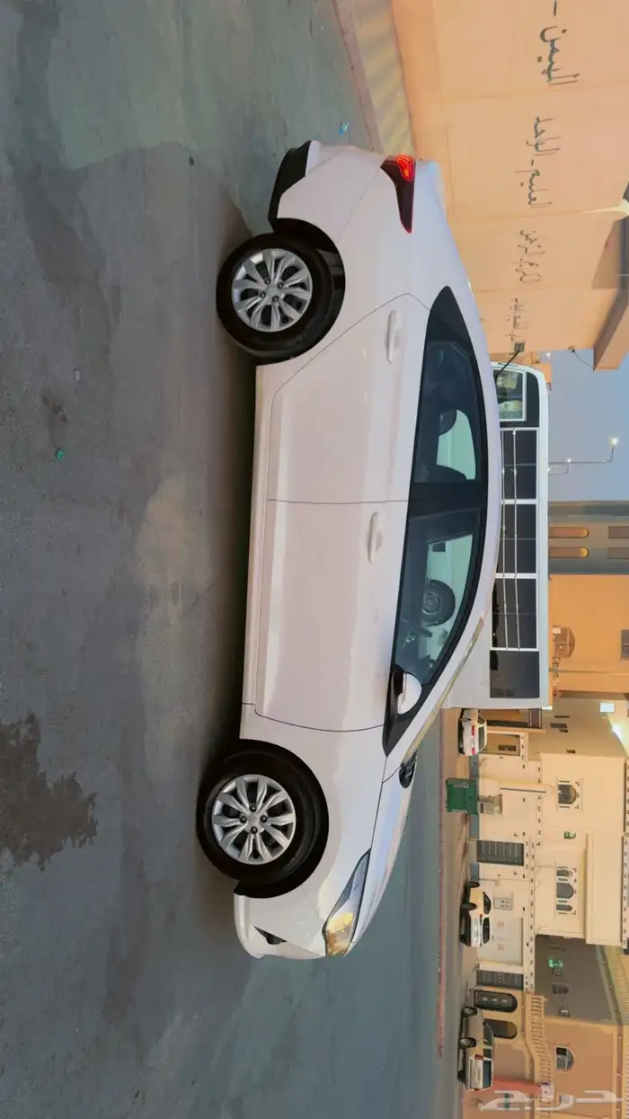 للبيع هيونداي اكسنت 2023 1.6 4