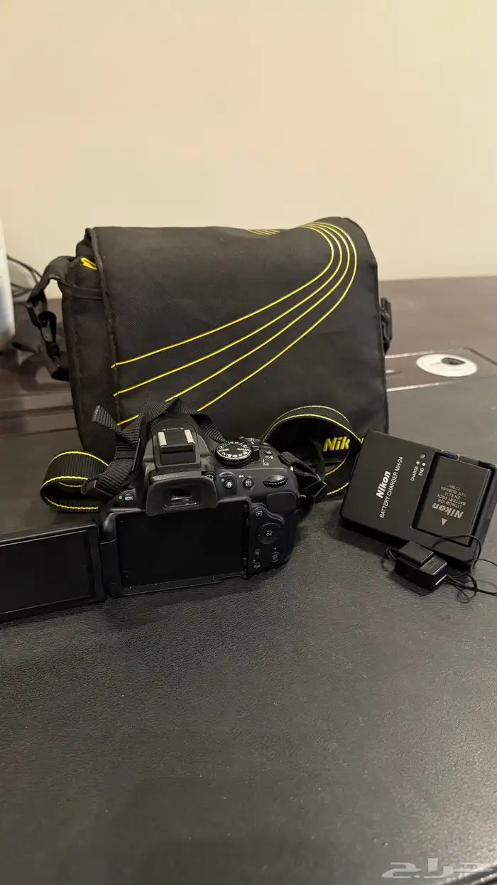 كاميرا نايكون 3
