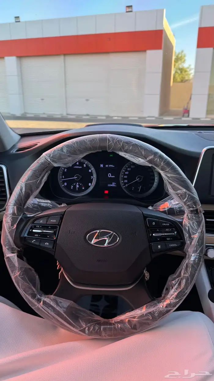 ازيرا 2019 V6 فل كامل 10