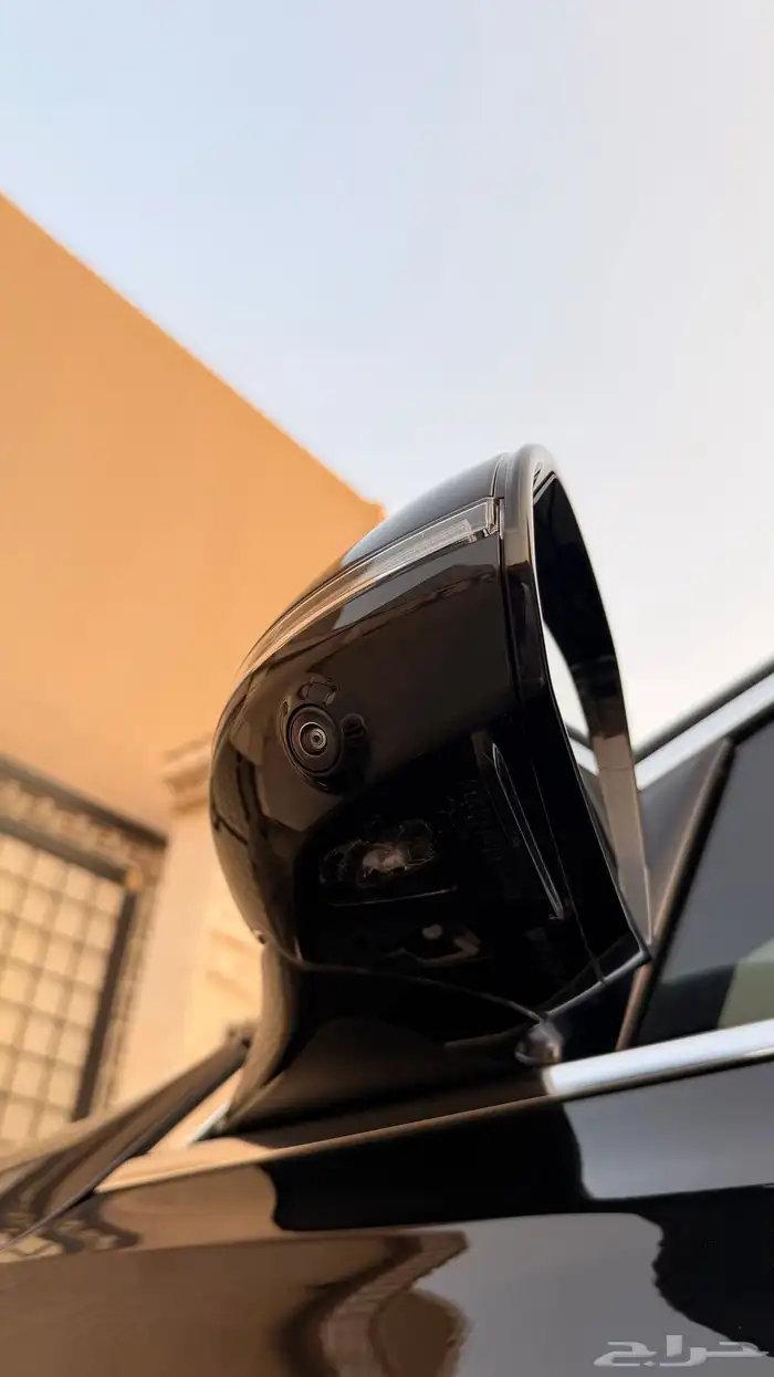 مرسيدس E200 2025 شبه اصفار 8