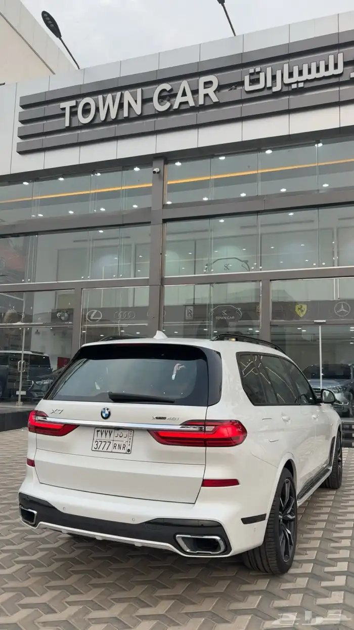 BMW X7 10