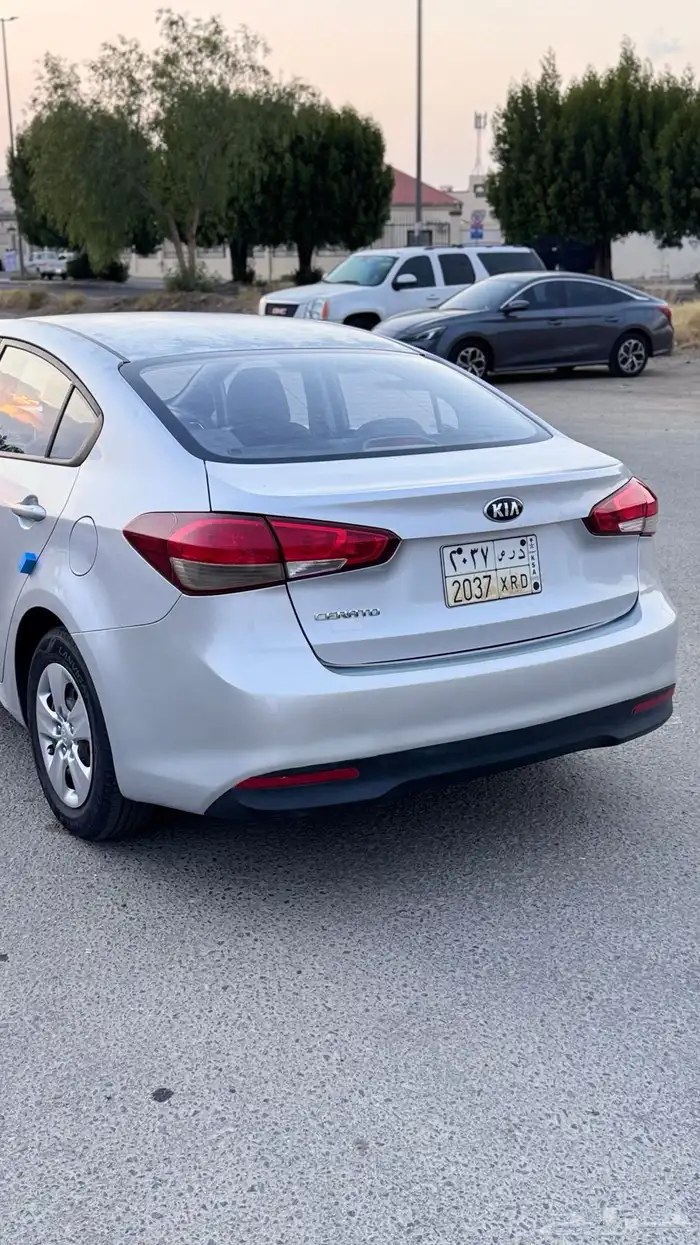 كيا سيراتو 2017 9