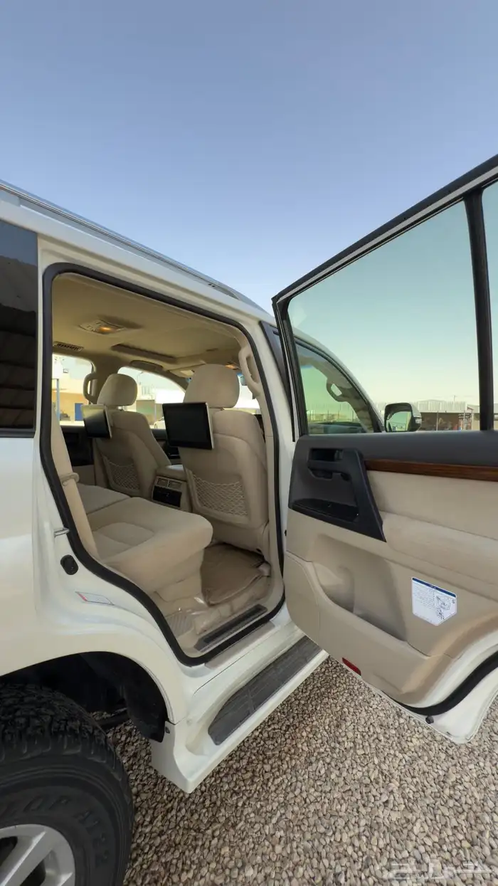 تويوتا لاندكروزر جي اكس ار 2018 سعودي 20