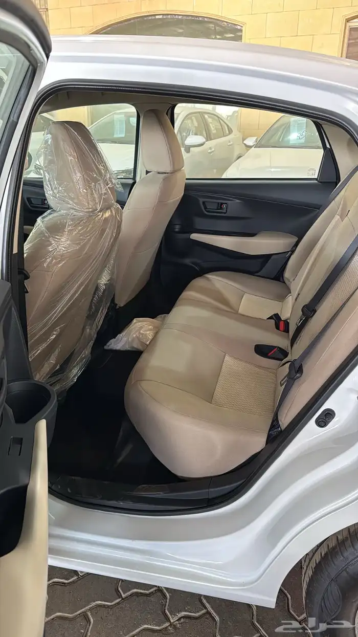 تويوتا يارس فئة Y ليميتد بنزين 2026 9