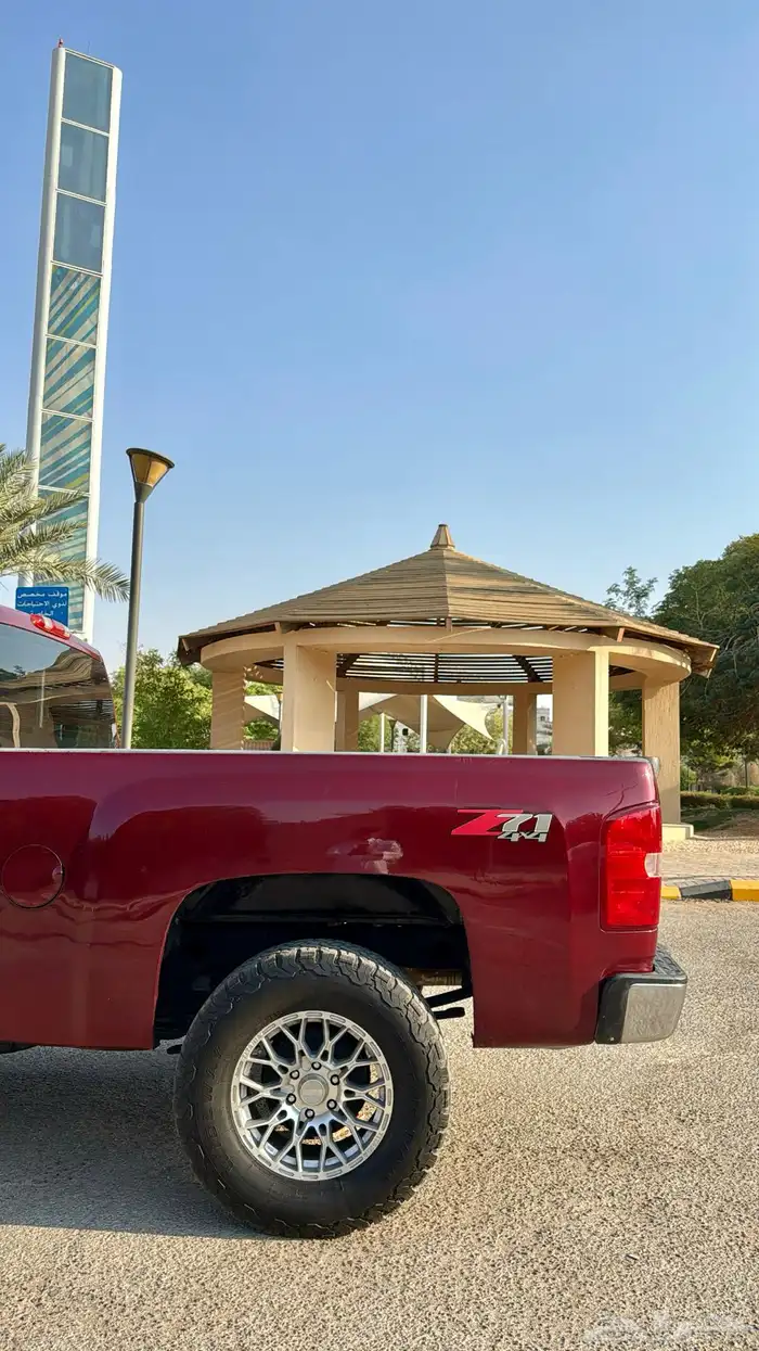 سلفرادو عنابي للبيع 2