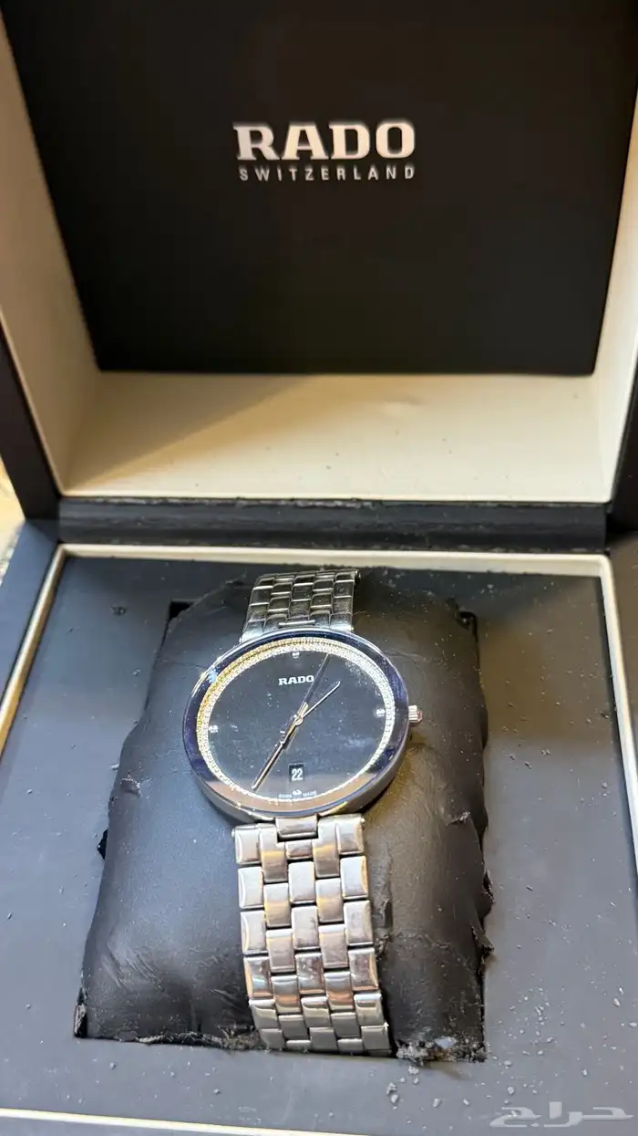 ساعه رادو للبيع شبه جديده تحتاج حجر 2