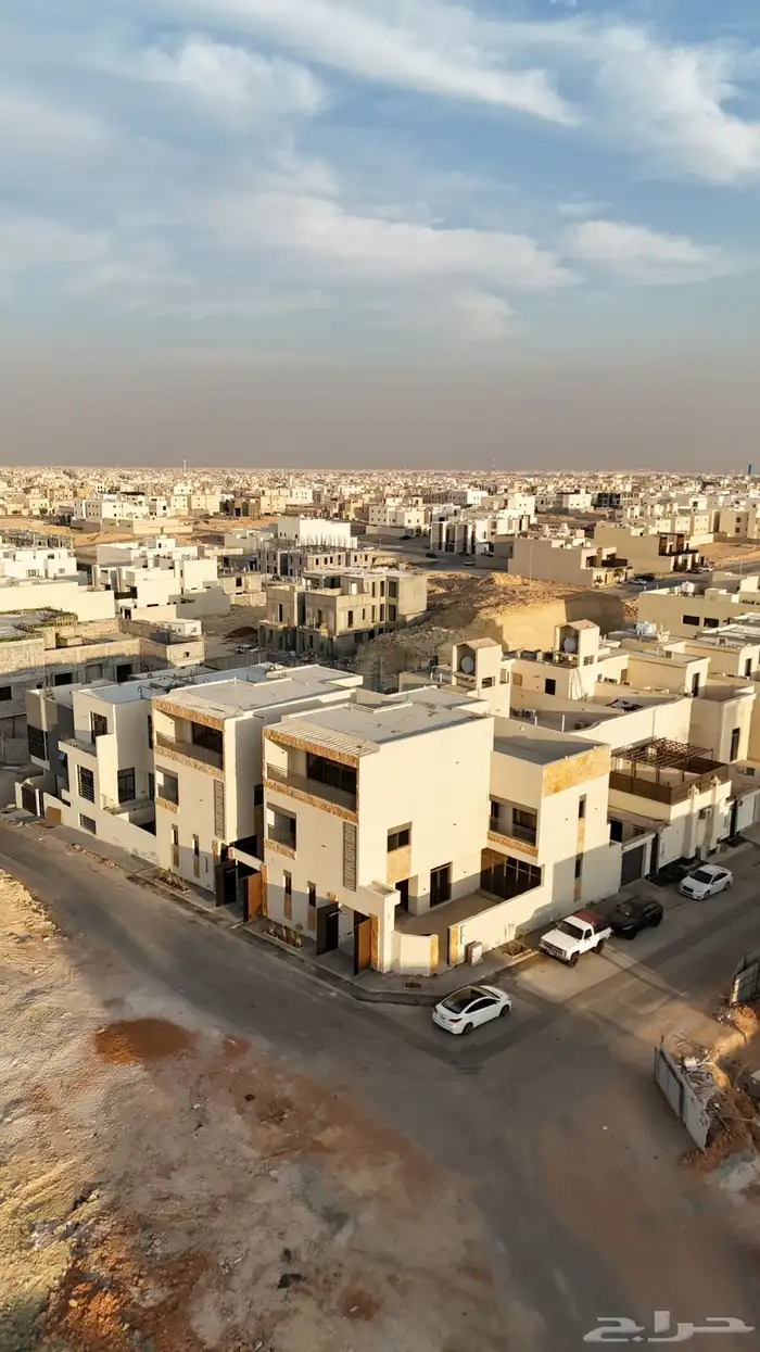 مصور درون محترف - مشغل مرخص من هيئة الطيران المدني 2