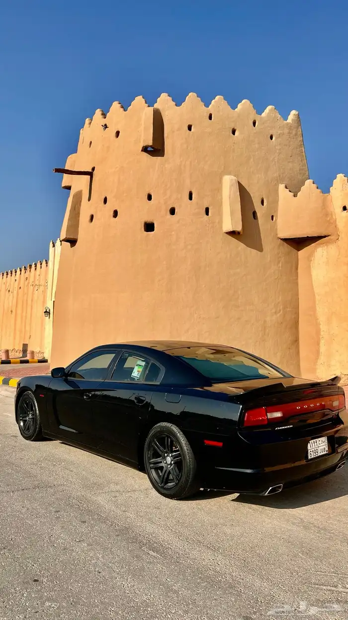 دودج تشارجر 1