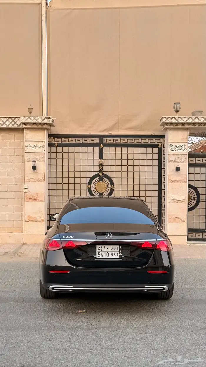 مرسيدس E200 2025 شبه اصفار 5