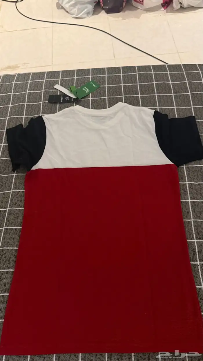 تيشيرت ملون جديد مقاس S 1