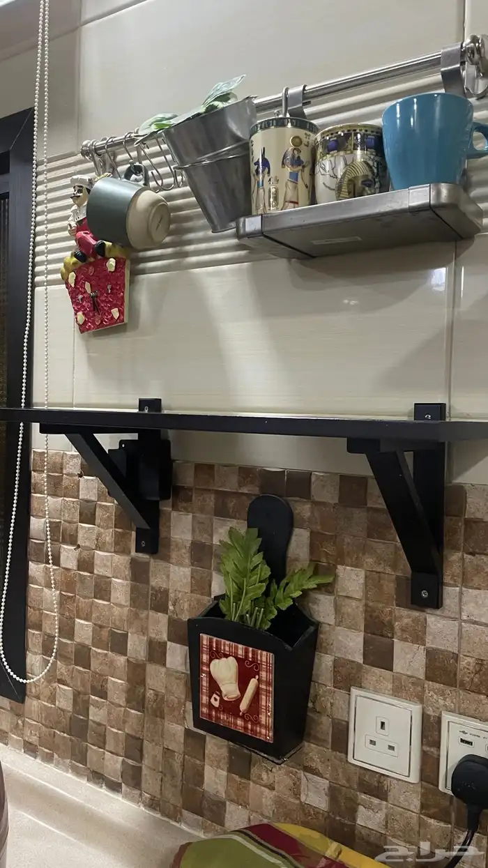 رف اسود من ايكيا 0