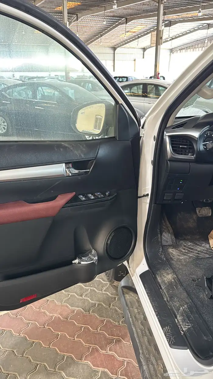 تويوتا هايلوكس فئة SGLX اتوماتيك بنزين 2025 6