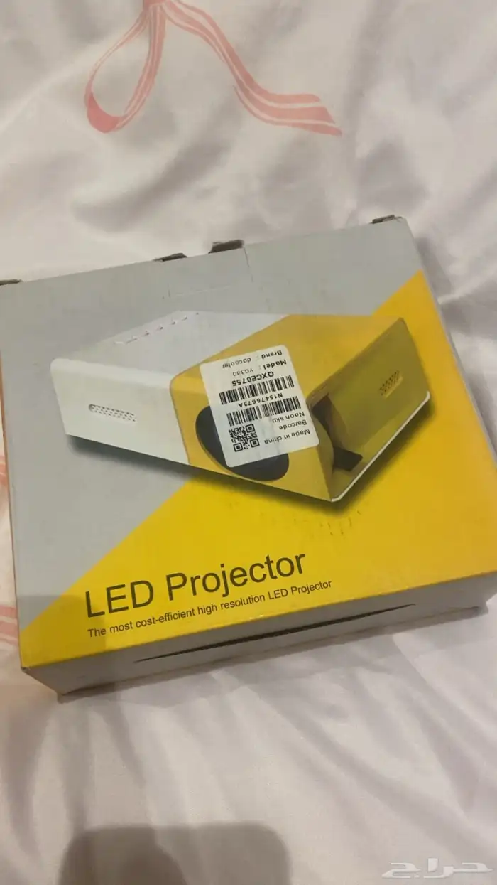 بروجكتر جديد مع ملحقاته كاملة. 0