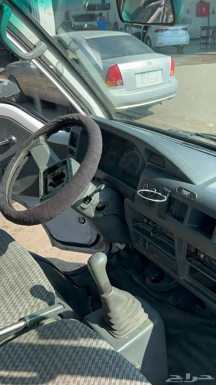 باص ميسوبيشي بضاعة 8