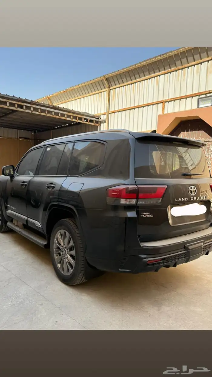 لاندكروزر 2024 11