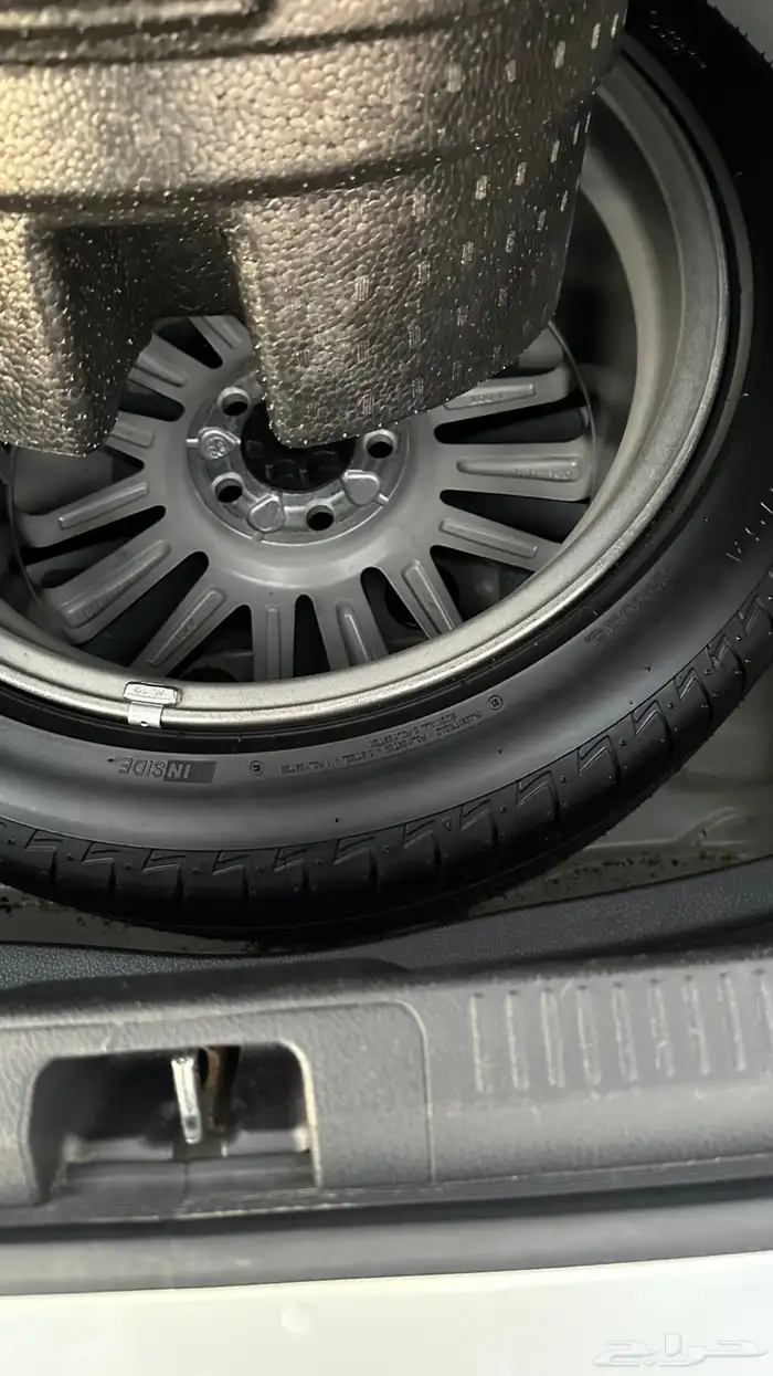 كامري 2022 فل كامل SE V6 وكالة بنزين 32