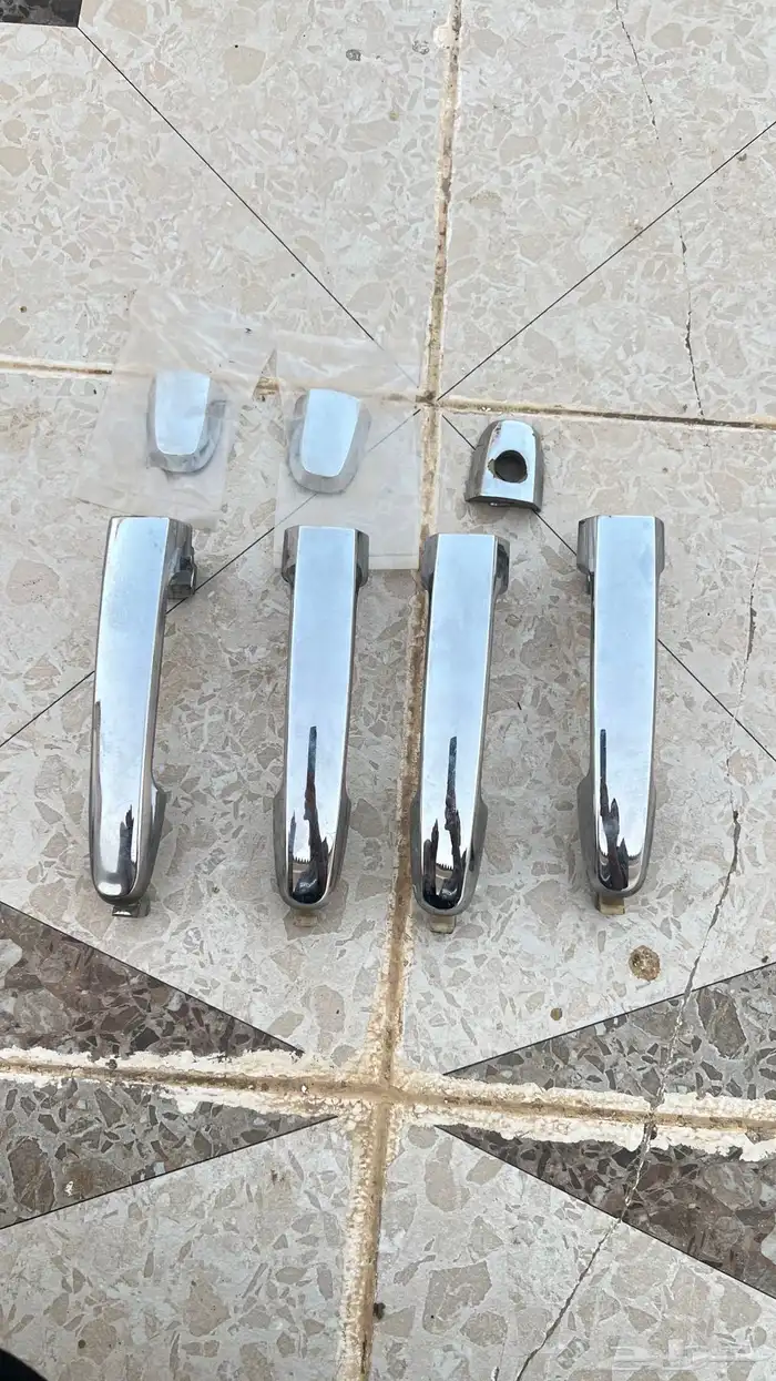 يدات ابواب خارجيه للكامري والهايلكس 0