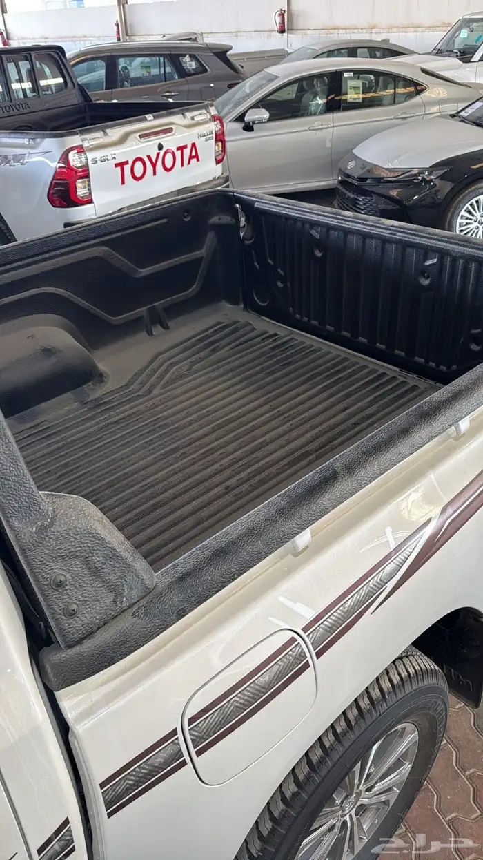 تويوتا هايلوكس فئة SGLX اتوماتيك بنزين 2025 10